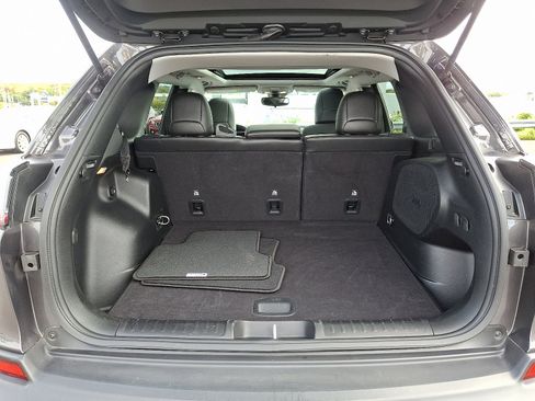 Certified 2021 Jeep Cherokee Latitude Plus w/ Sun & Sound Group image 30