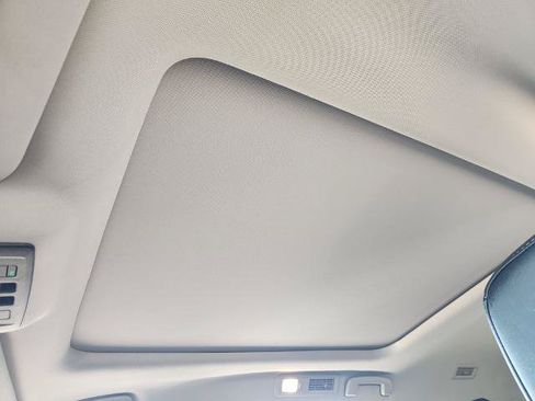 Certified 2024 Nissan Pathfinder SL w/ SL Premium Package FWD image 19