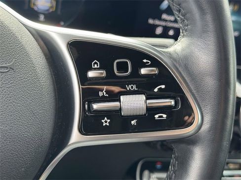 Certified 2022 Mercedes-Benz GLA 250 4MATIC image 24