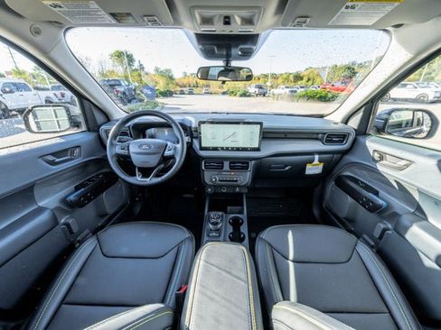 New 2025 Ford Maverick Lobo image 18