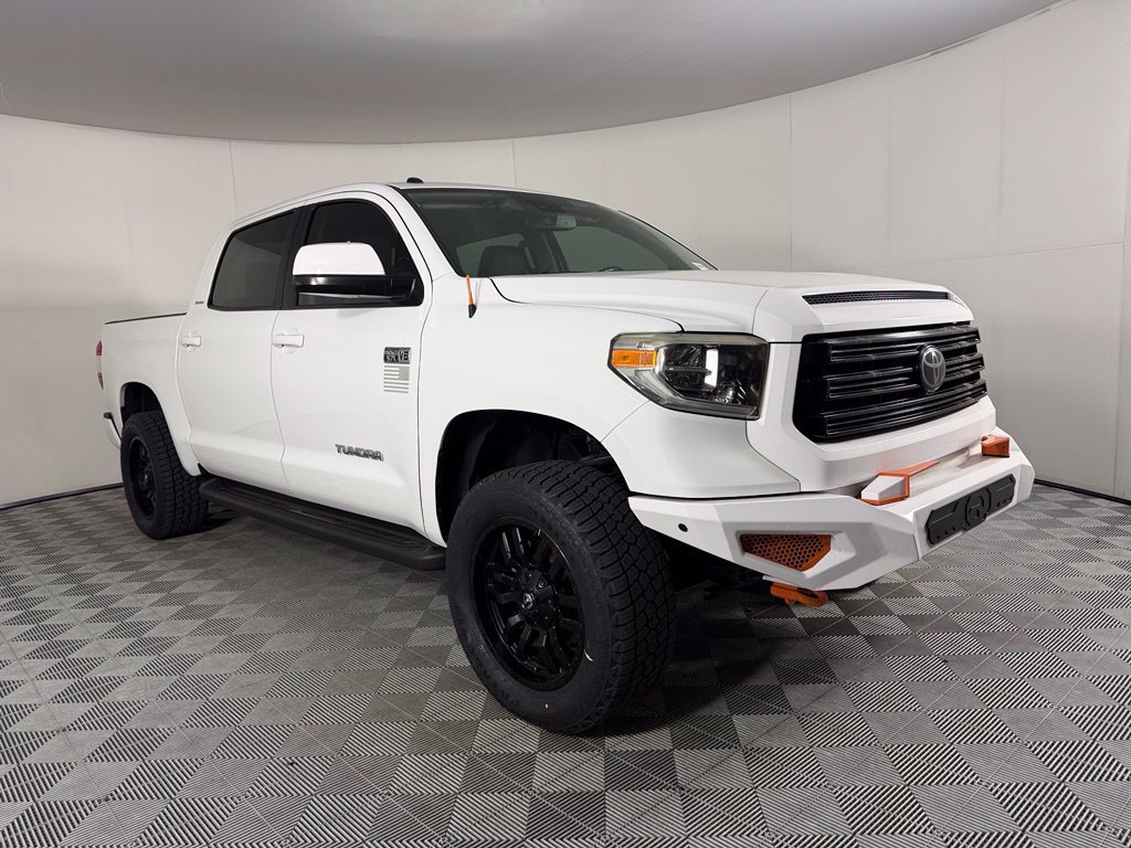 Used 2018 Toyota Tundra Limited w/ Limited Premium Package AWD/4WD image 5