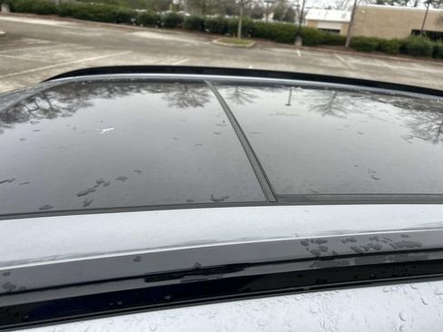 Used 2025 BMW X5 xDrive50e w/ M Sport Package image 11