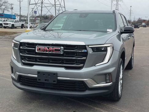 Certified 2025 GMC Acadia Elevation w/ Elevation Premium Package image 7