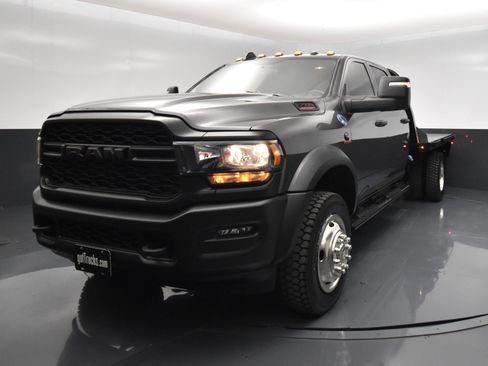 Used 2023 RAM 5500 Tradesman AWD/4WD image 2