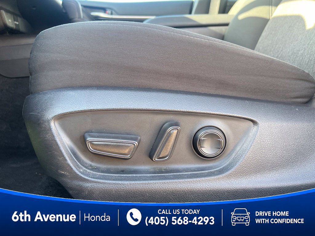 Used 2024 Toyota Camry LE FWD image 10