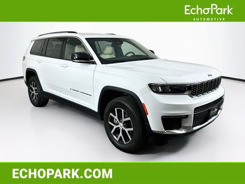 Used 2023 Jeep Grand Cherokee L Limited AWD/4WD image 1
