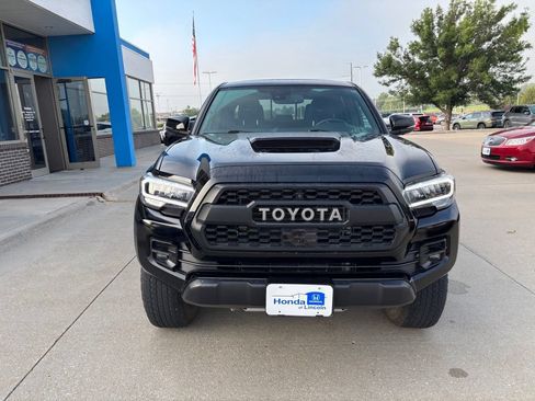 Used 2023 Toyota Tacoma TRD Pro AWD/4WD image 2
