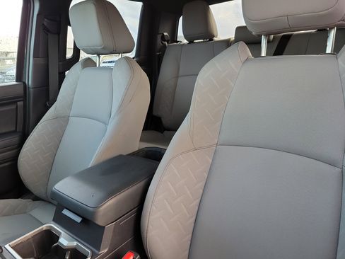 Certified 2025 Toyota Tacoma SR5 image 15