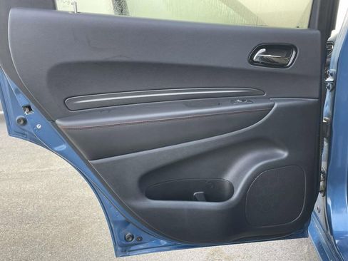 Used 2024 Dodge Durango GT image 2
