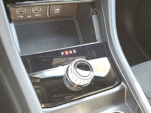 New 2025 Jeep Grand Cherokee Altitude image 11