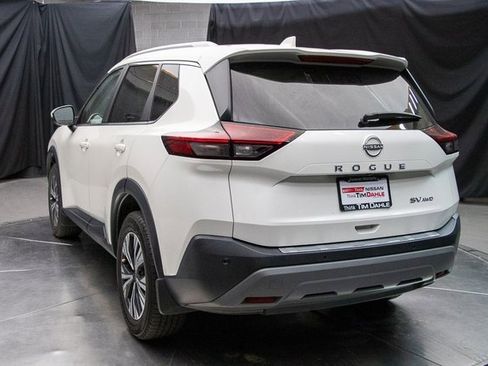 Used 2023 Nissan Rogue SV w/ SV Premium Package image 10