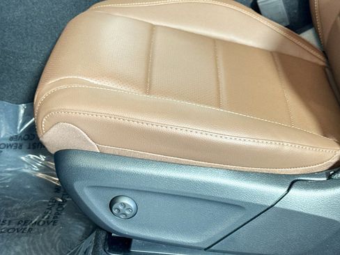 New 2026 Mercedes-Benz GLS 450 4MATIC image 17