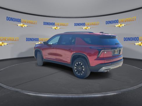 New 2026 Chevrolet Traverse Z71 w/ Driver Confidence Package AWD/4WD image 9
