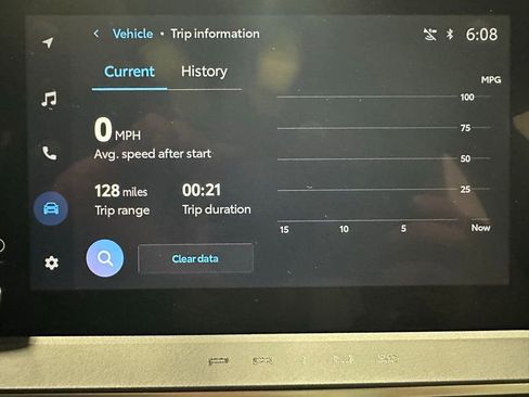 Used 2025 Toyota Prius XLE image 31