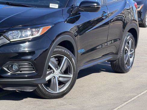 Used 2022 Honda HR-V EX image 3