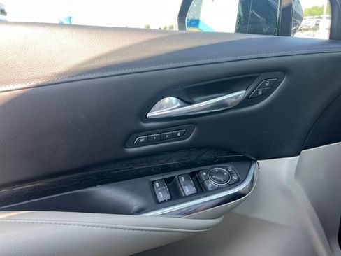 Certified 2021 Cadillac XT4 Premium Luxury w/ Driver Assist Package image 30