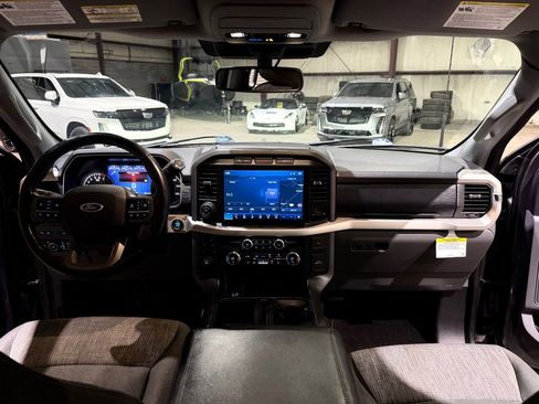Used 2021 Ford F150 XLT w/ Equipment Group 302A High RWD image 28