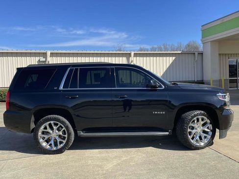 Used 2019 Chevrolet Tahoe LT image 2