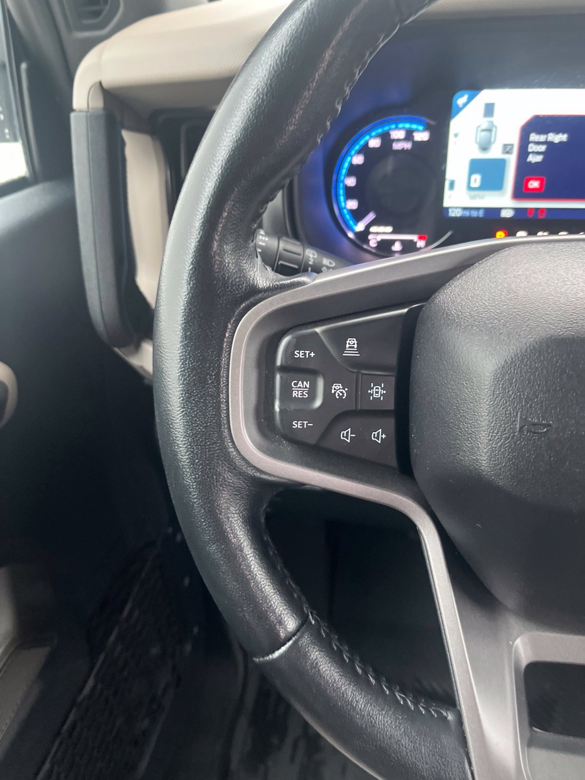 Used 2023 Ford Bronco Wildtrak AWD/4WD image 19