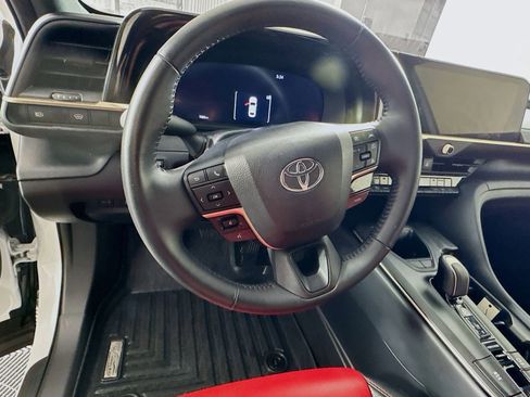 Certified 2023 Toyota Crown XLE image 8