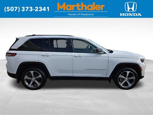 Used 2022 Jeep Grand Cherokee Limited 4xe w/ Luxury Tech Group II AWD/4WD image 6