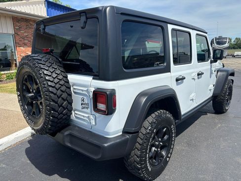 Used 2022 Jeep Wrangler Unlimited Sport AWD/4WD image 3