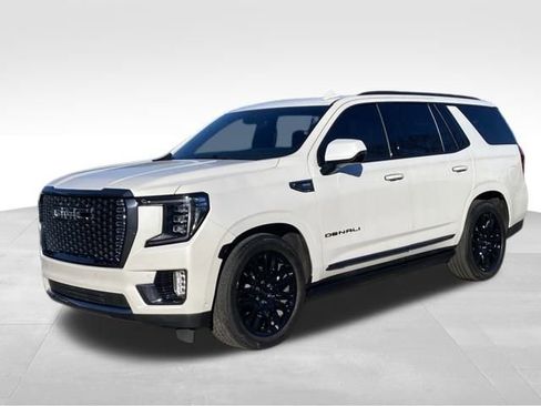 Used 2023 GMC Yukon Denali Ultimate image 3