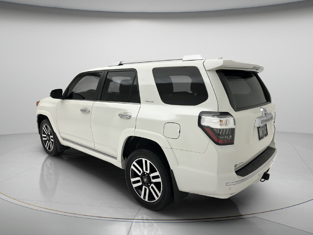 Used 2022 Toyota 4Runner Limited AWD/4WD image 4
