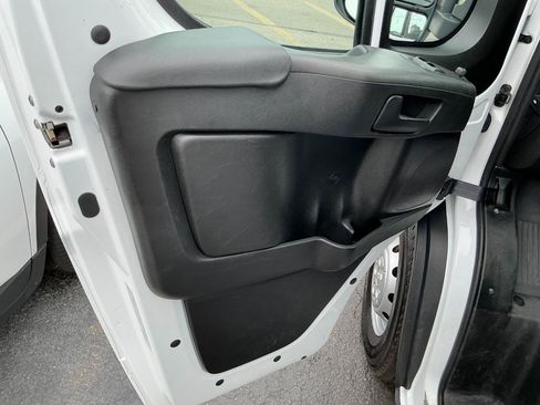 Used 2023 RAM ProMaster 2500 FWD image 7