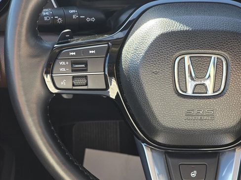 Used 2023 Honda Pilot Elite image 17