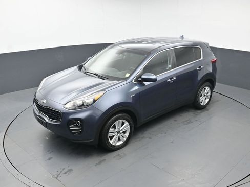 Used 2017 Kia Sportage LX image 37