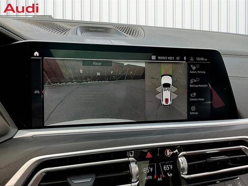 Used 2022 BMW X7 M50i image 14