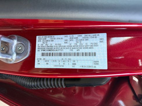 Used 2025 Ford Escape ST-Line w/ Equipment Group 301A FWD image 34