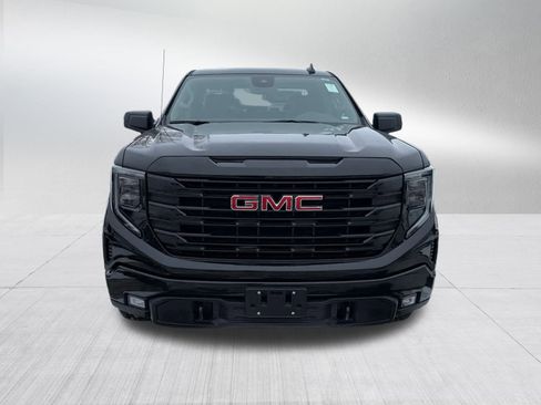 Used 2025 GMC Sierra 1500 Elevation image 2