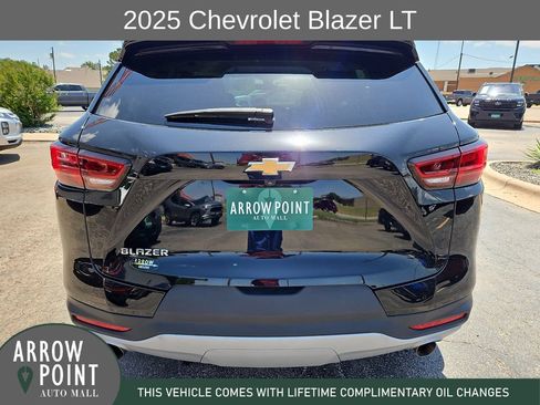 Used 2025 Chevrolet Blazer LT FWD image 10