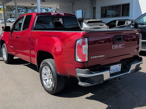 Used 2017 GMC Canyon SLE w/ SLE Convenience Package RWD image 5