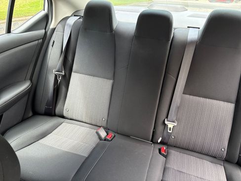 Used 2025 Nissan Sentra SV FWD image 34