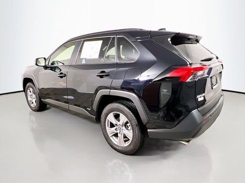 Used 2025 Toyota RAV4 XLE image 8