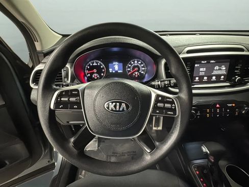 Used 2020 Kia Sorento L FWD image 22