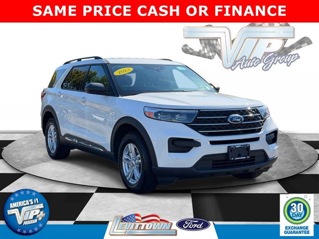 Used 2023 Ford Explorer XLT AWD/4WD image 1