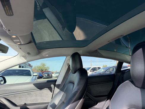 Used 2018 Tesla Model 3 Long Range image 11
