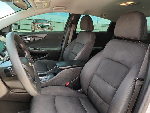 Used 2024 Chevrolet Malibu LT FWD image 12