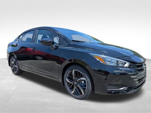 New 2025 Nissan Versa SR w/ Trunk Package image 7