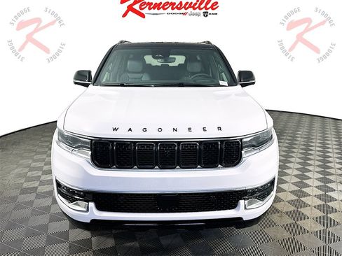 New 2025 Jeep Wagoneer L Series III image 2