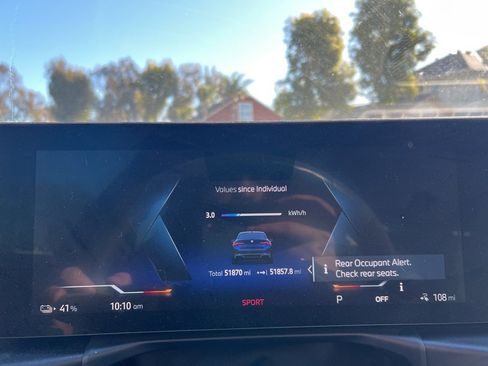 Used 2024 BMW i4 eDrive35 w/ Convenience Package image 16