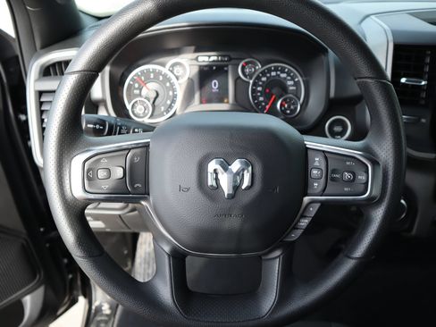 New 2026 RAM 1500 Express AWD/4WD image 3