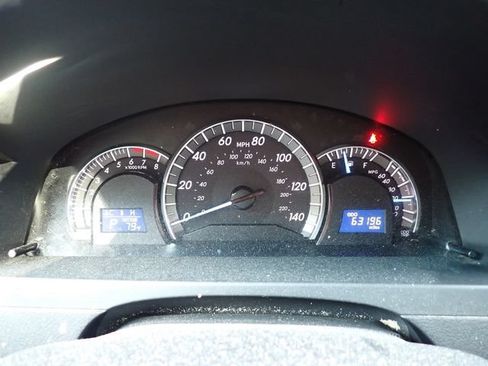 Used 2013 Toyota Camry SE FWD image 15