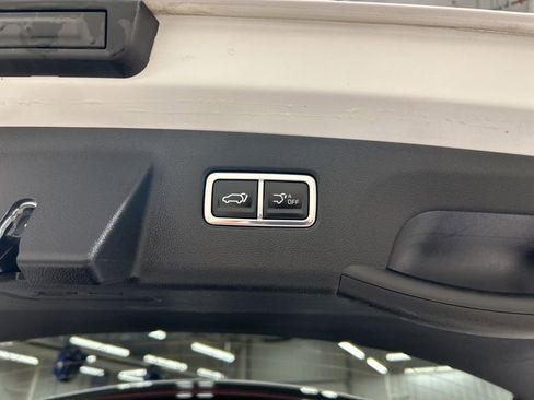 Certified 2024 Kia Sorento SX AWD/4WD image 36