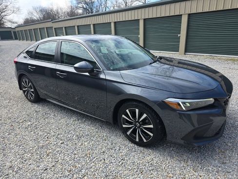 Used 2024 Honda Civic EX-L image 7