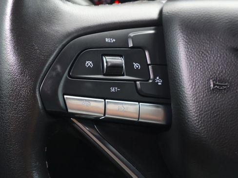 Certified 2024 Cadillac XT6 Luxury image 32